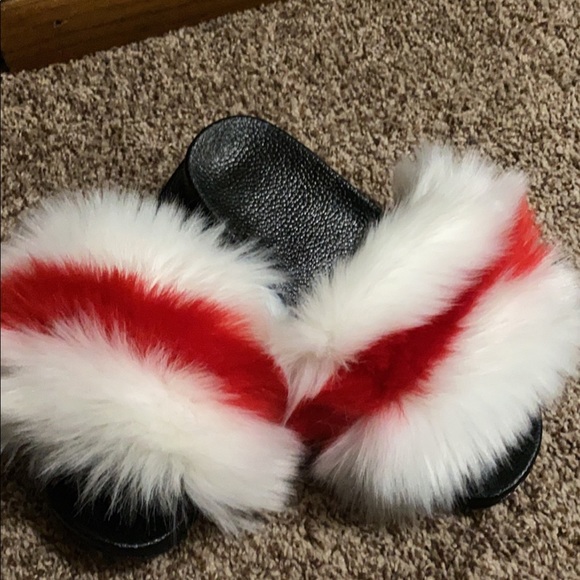 Slippers - Picture 8 of 15